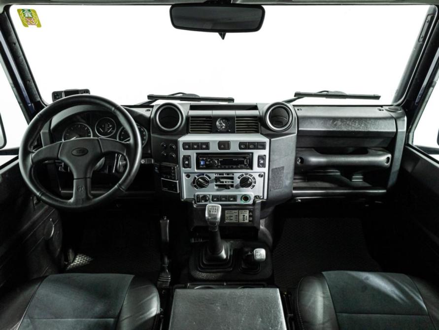 Land Rover Defender I Рестайлинг Санкт-Петербург  - изображение 14