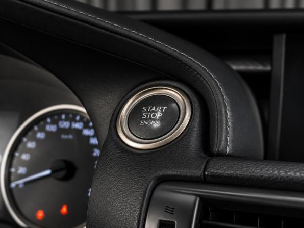 Lexus IS III с пробегом 2013 года, цена 2 099 000 рублей, 248164 км, седан, Автокод Объявления