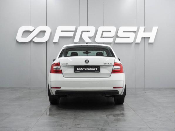 Skoda Octavia III (A7) Рестайлинг с пробегом 2019 года, цена 1 440 000 рублей, 213649 км, лифтбек, Автокод Объявления