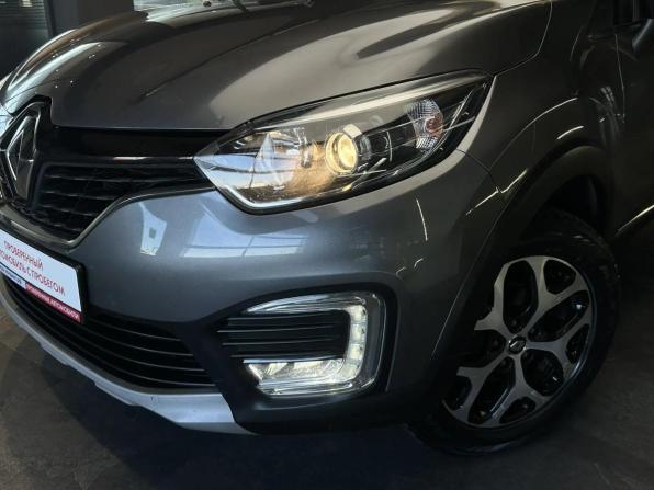 Renault Kaptur I с пробегом 2018 года, цена 1 450 000 рублей, 134230 км, внедорожник, Автокод Объявления