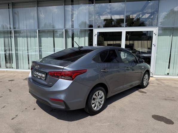 Hyundai Solaris II с пробегом 2019 года, цена 1 399 000 рублей, 97111 км, седан, Автокод Объявления