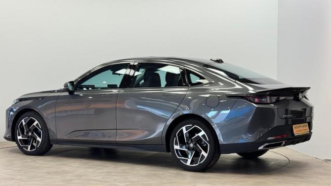 Changan Lamore с пробегом 2023 года, цена 1 950 000 рублей, 10122 км, седан, Автокод Объявления
