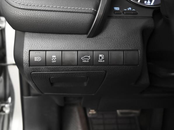 Toyota Camry VIII (XV70) с пробегом 2019 года, цена 2 689 000 рублей, 140100 км, седан, Автокод Объявления