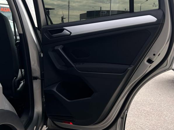Volkswagen Tiguan II Рестайлинг с пробегом 2021 года, цена 2 499 000 рублей, 153050 км, внедорожник, Автокод Объявления