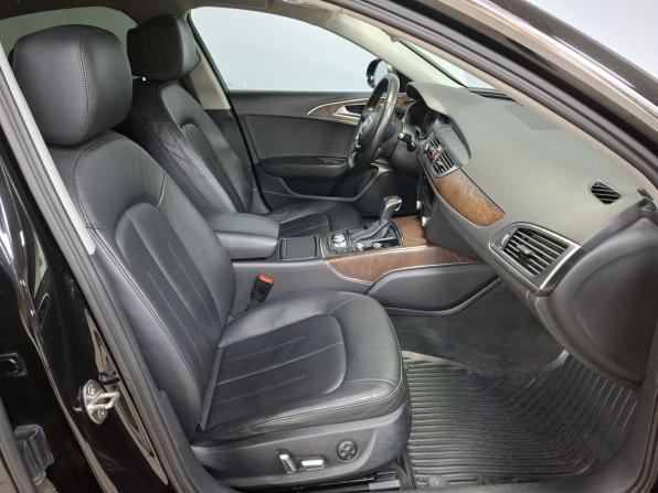 Audi A6 IV (C7) Рестайлинг с пробегом 2015 года, цена 1 549 000 рублей, 308250 км, седан, Автокод Объявления