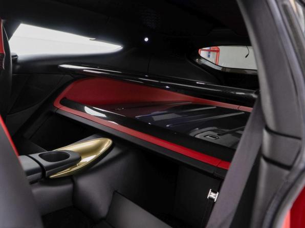 Aston Martin Vanquish Zagato II с пробегом 2019 года, цена 80 900 000 рублей, 4955 км, хэтчбек, Автокод Объявления