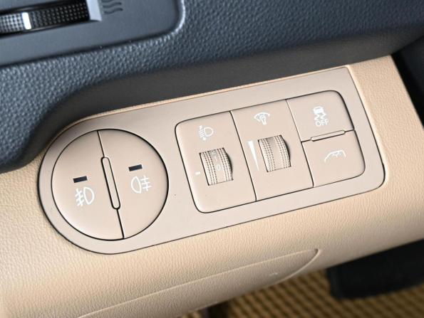 Hyundai H-1 II Рестайлинг 2 с пробегом 2019 года, цена 3 749 000 рублей, 131737 км, минивэн, Автокод Объявления