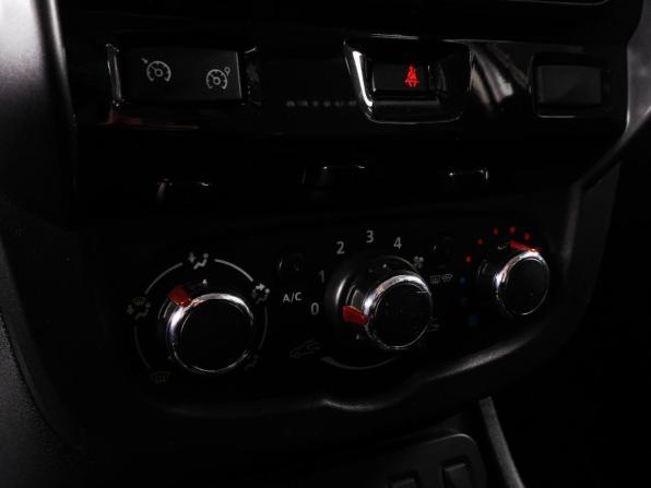 Renault Duster I Рестайлинг с пробегом 2017 года, цена 1 279 000 рублей, 204672 км, внедорожник, Автокод Объявления