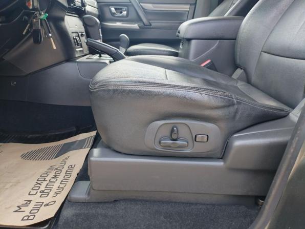 Mitsubishi Pajero IV Рестайлинг 2 с пробегом 2015 года, цена 2 477 000 рублей, 173000 км, внедорожник, Автокод Объявления