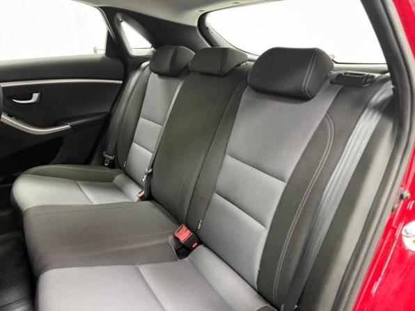 Hyundai i30 II с пробегом 2014 года, цена 1 300 000 рублей, 57267 км, хэтчбек, Автокод Объявления