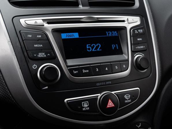 Hyundai Solaris I Рестайлинг с пробегом 2015 года, цена 1 140 000 рублей, 115846 км, седан, Автокод Объявления
