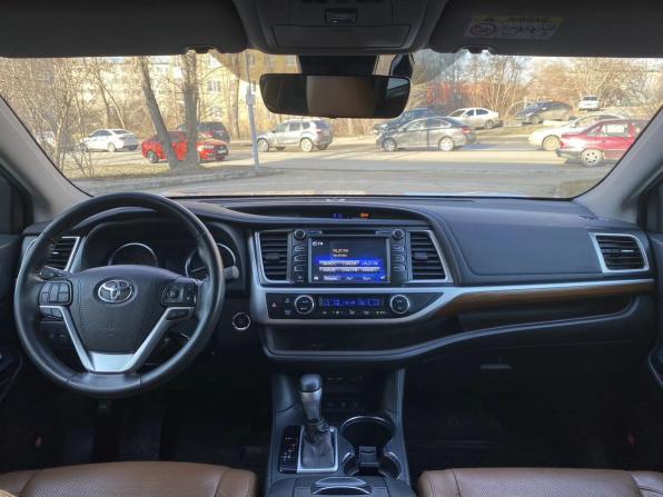 Toyota Highlander III (XU50) Рестайлинг с пробегом 2019 года, цена 3 333 000 рублей, 202600 км, внедорожник, Автокод Объявления
