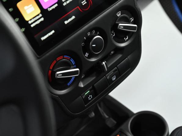 Lada (ВАЗ) Granta I Рестайлинг с пробегом 2022 года, цена 949 000 рублей, 16000 км, хэтчбек, Автокод Объявления