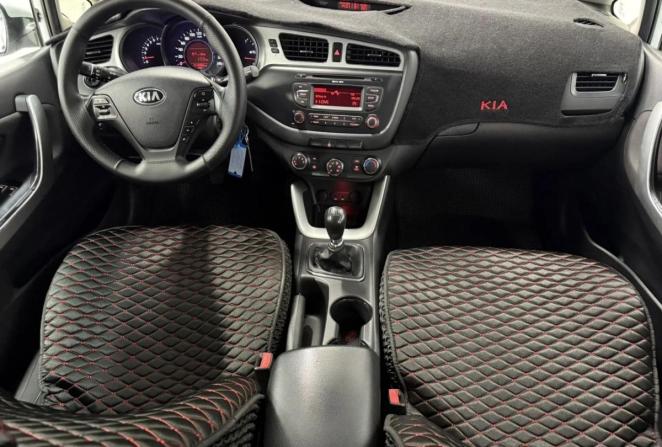 Kia Ceed II с пробегом 2012 года, цена 800 000 рублей, 214058 км, хэтчбек, Автокод Объявления