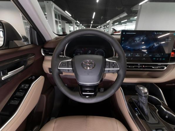 Toyota Highlander IV (XU70) с пробегом 2026 года, цена 5 700 000 рублей, 14 км, внедорожник, Автокод Объявления