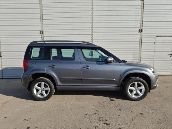 Skoda Yeti I Рестайлинг с пробегом 2014 года, цена 977 000 рублей, 184056 км, внедорожник, Автокод Объявления