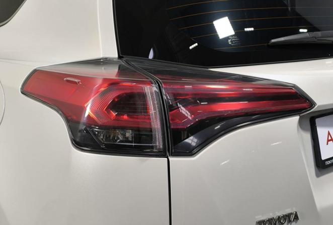 Toyota RAV4 IV (XA40) Рестайлинг с пробегом 2017 года, цена 2 620 000 рублей, 137000 км, внедорожник, Автокод Объявления