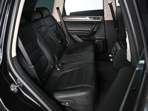 Volkswagen Touareg II Рестайлинг с пробегом 2015 года, цена 3 319 000 рублей, 121484 км, внедорожник, Автокод Объявления