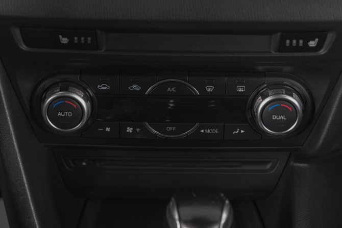 Mazda 3 III (BM) с пробегом 2013 года, цена 1 059 000 рублей, 110000 км, хэтчбек, Автокод Объявления