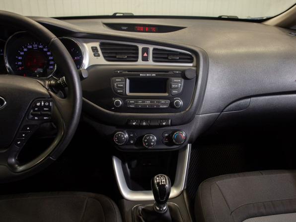Kia Ceed II с пробегом 2014 года, цена 935 000 рублей, 183210 км, хэтчбек, Автокод Объявления