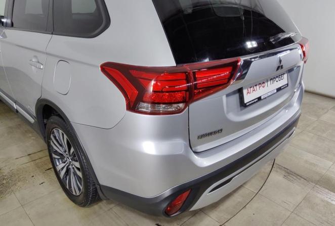 Mitsubishi Outlander III Рестайлинг 2 с пробегом 2018 года, цена 1 870 000 рублей, 235730 км, внедорожник, Автокод Объявления