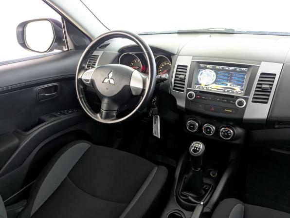 Mitsubishi Outlander II Рестайлинг с пробегом 2011 года, цена 1 250 000 рублей, 95110 км, внедорожник, Автокод Объявления