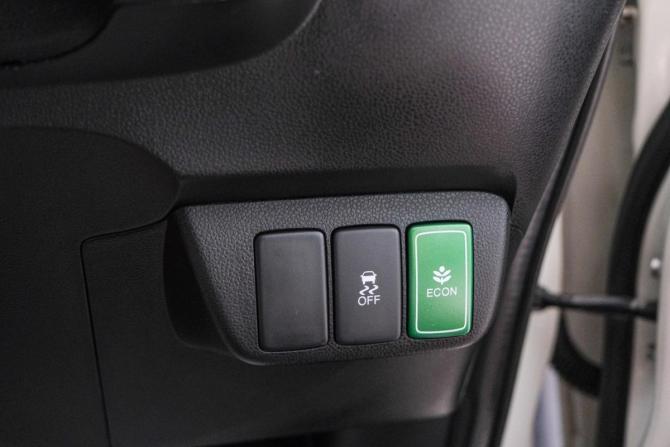 Honda Fit Shuttle I Рестайлинг с пробегом 2014 года, цена 849 000 рублей, 188663 км, универсал, Автокод Объявления