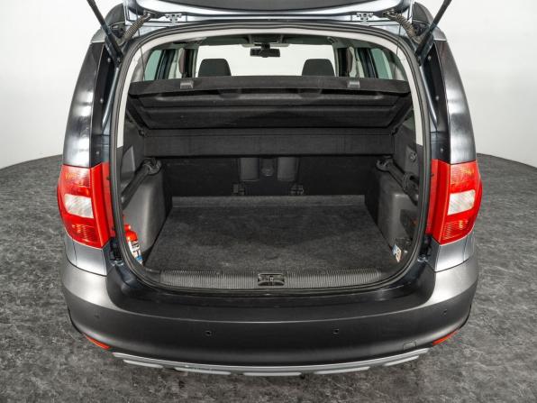 Skoda Yeti I с пробегом 2013 года, цена 920 000 рублей, 96355 км, внедорожник, Автокод Объявления