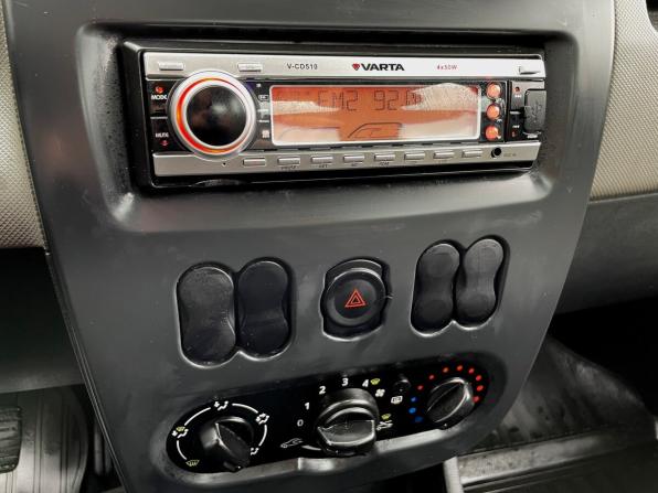 Renault Logan I Рестайлинг с пробегом 2013 года, цена 499 000 рублей, 70811 км, седан, Автокод Объявления