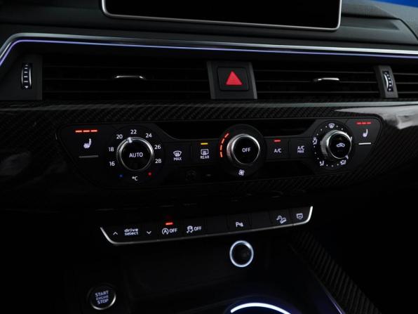 Audi A4 allroad V (B9) с пробегом 2017 года, цена 3 140 000 рублей, 226503 км, универсал, Автокод Объявления