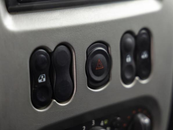 Renault Logan I Рестайлинг с пробегом 2015 года, цена 798 000 рублей, 56740 км, седан, Автокод Объявления