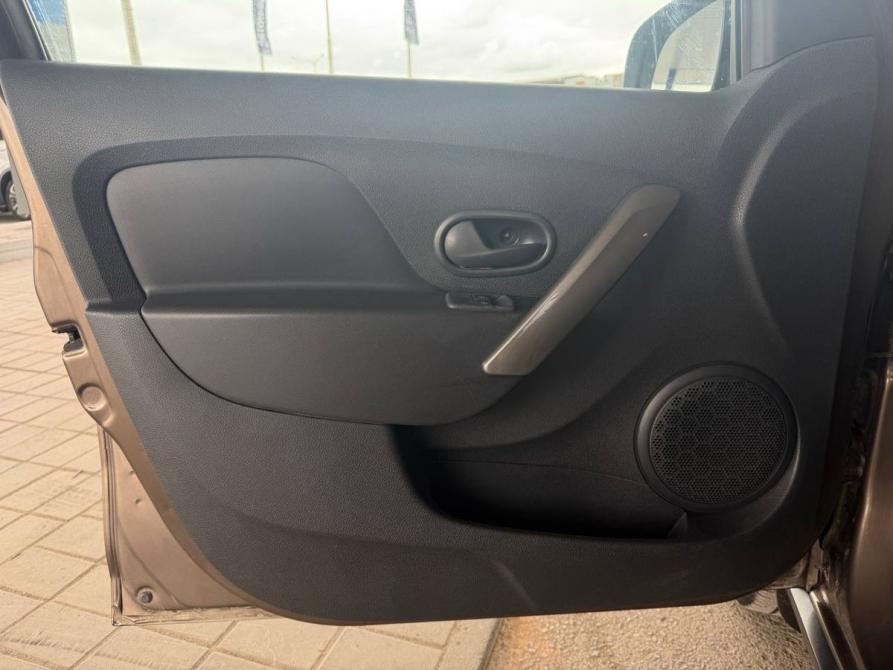 Renault Sandero II Рестайлинг Волгоград  - изображение 12