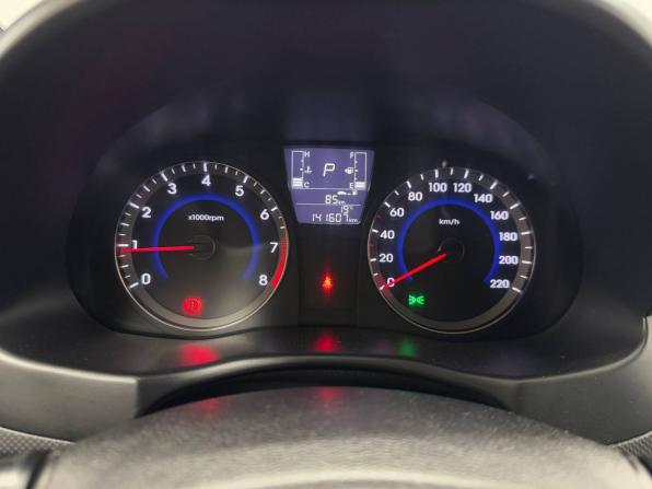 Hyundai Solaris I Рестайлинг с пробегом 2014 года, цена 1 140 000 рублей, 141584 км, седан, Автокод Объявления
