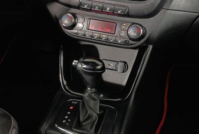 Kia Ceed II Рестайлинг с пробегом 2017 года, цена 1 200 000 рублей, 174000 км, хэтчбек, Автокод Объявления