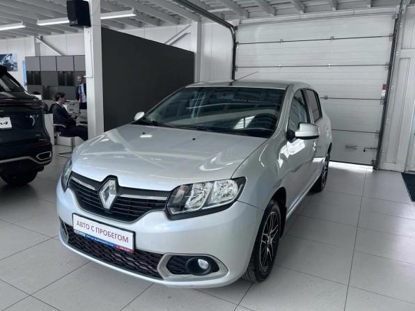 Renault Sandero II с пробегом 2016 года, цена 898 000 рублей, 108000 км, хэтчбек, Автокод Объявления