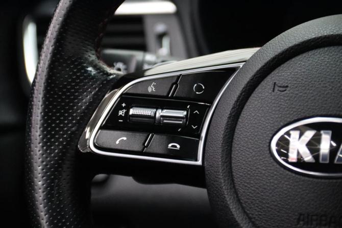 Kia Optima IV Рестайлинг с пробегом 2019 года, цена 2 295 950 рублей, 77506 км, седан, Автокод Объявления