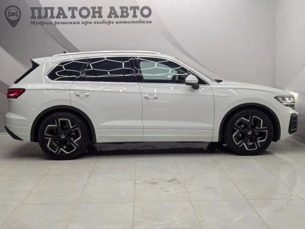 Новый Volkswagen Touareg III Рестайлинг 2024 года, цена 11 100 000 рублей, внедорожник, Автокод Объявления