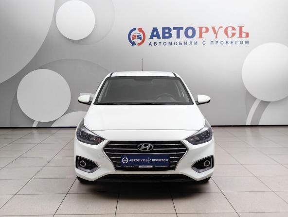 Hyundai Solaris II с пробегом 2017 года, цена 798 000 рублей, 287000 км, седан, Автокод Объявления