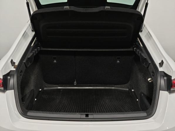 Skoda Octavia IV (A8) с пробегом 2021 года, цена 1 777 000 рублей, 172981 км, лифтбек, Автокод Объявления