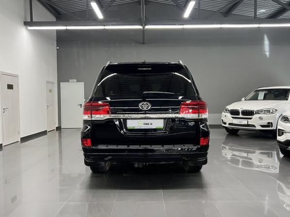 Toyota Land Cruiser 200 Series Рестайлинг 2 с пробегом 2016 года, цена 4 495 000 рублей, 366545 км, внедорожник, Автокод Объявления