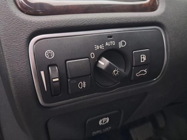 Volvo XC70 II Рестайлинг с пробегом 2014 года, цена 1 878 000 рублей, 157073 км, универсал, Автокод Объявления