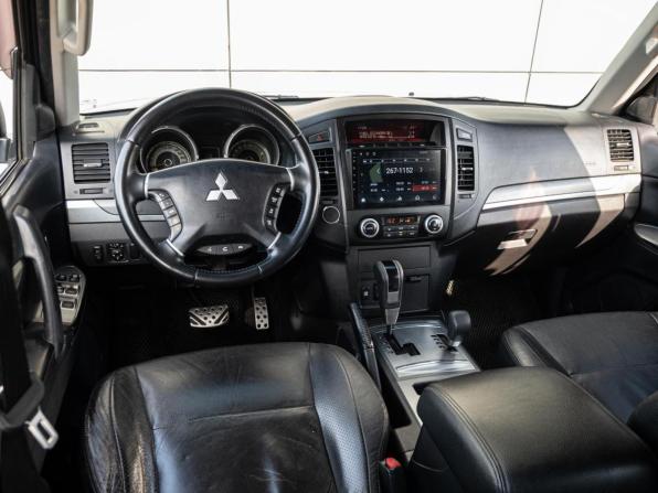 Mitsubishi Pajero IV Рестайлинг 1 с пробегом 2011 года, цена 2 040 000 рублей, 266699 км, внедорожник, Автокод Объявления