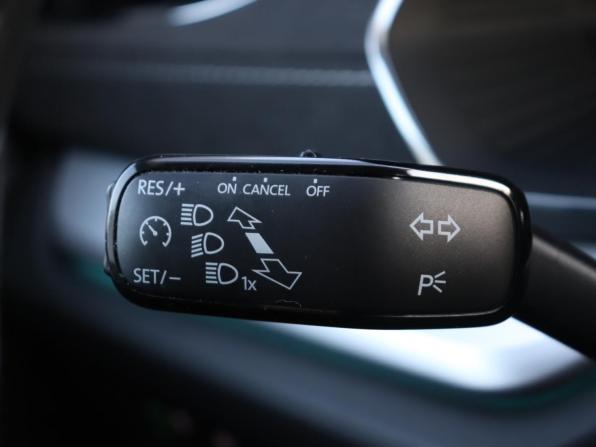 Skoda Octavia IV (A8) с пробегом 2020 года, цена 2 510 000 рублей, 77329 км, лифтбек, Автокод Объявления