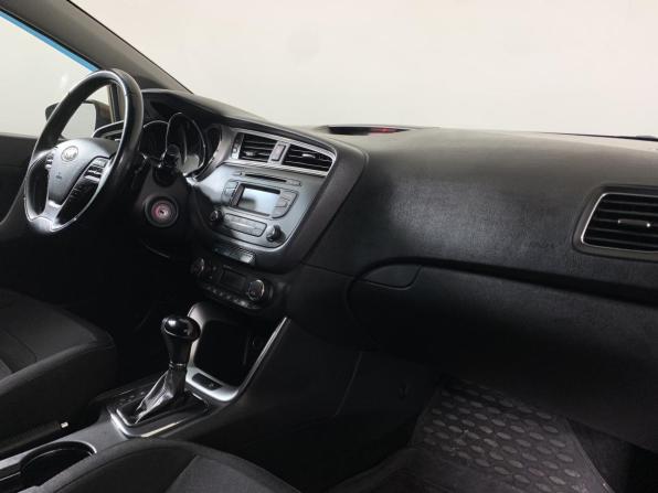 Kia Ceed II Рестайлинг с пробегом 2016 года, цена 1 070 000 рублей, 226364 км, хэтчбек, Автокод Объявления