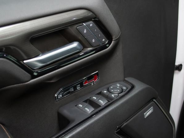 GMC Sierra IV Рестайлинг с пробегом 2025 года, цена 10 999 000 рублей, 42 км, offers.body_type.unknown, Автокод Объявления