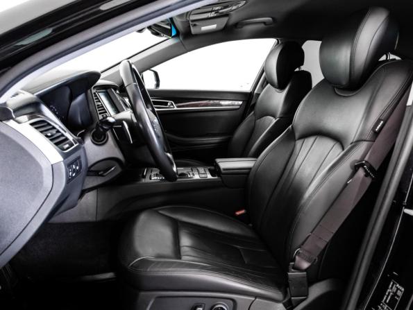 Hyundai Genesis II с пробегом 2016 года, цена 1 999 000 рублей, 105682 км, седан, Автокод Объявления