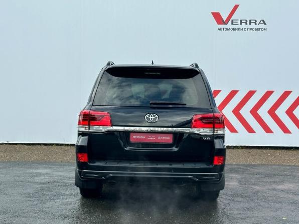 Toyota Land Cruiser 200 Series Рестайлинг 2 с пробегом 2016 года, цена 5 400 000 рублей, 254007 км, внедорожник, Автокод Объявления