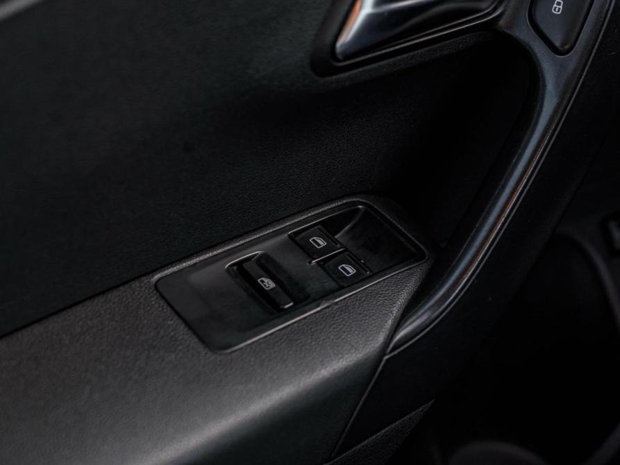 Volkswagen Polo V Санкт-Петербург  - изображение 9