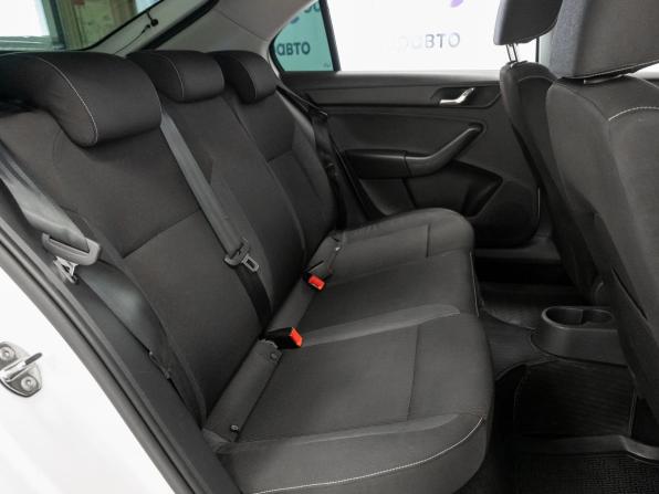 Skoda Rapid I с пробегом 2015 года, цена 1 170 000 рублей, 109618 км, лифтбек, Автокод Объявления