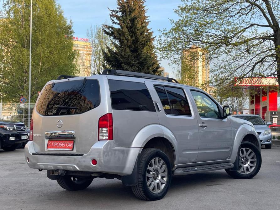 Nissan Pathfinder III Рестайлинг Санкт-Петербург  - изображение 3